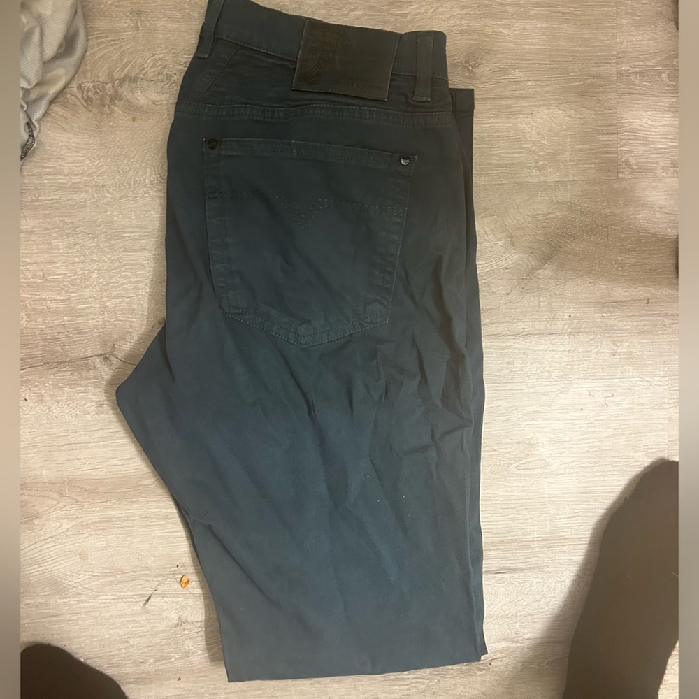 Size 36 never worn Versace collectible jeans
